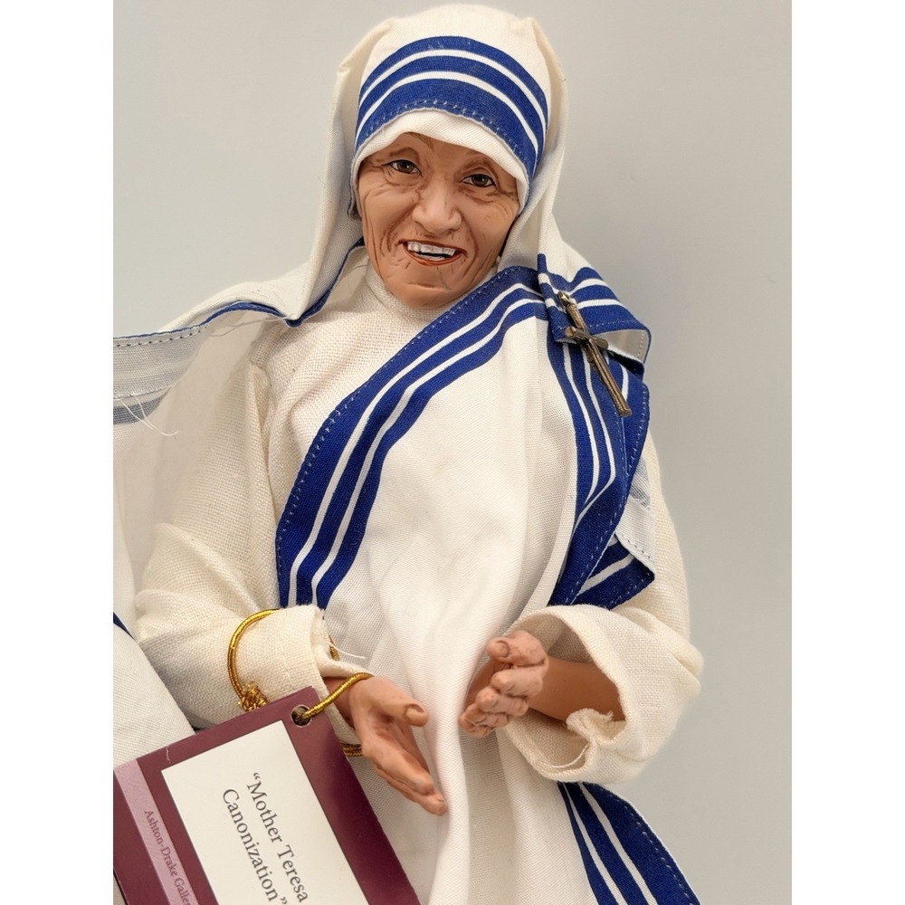 Ashton-Drake Mother Teresa Canonization Doll 12" Collector Figure